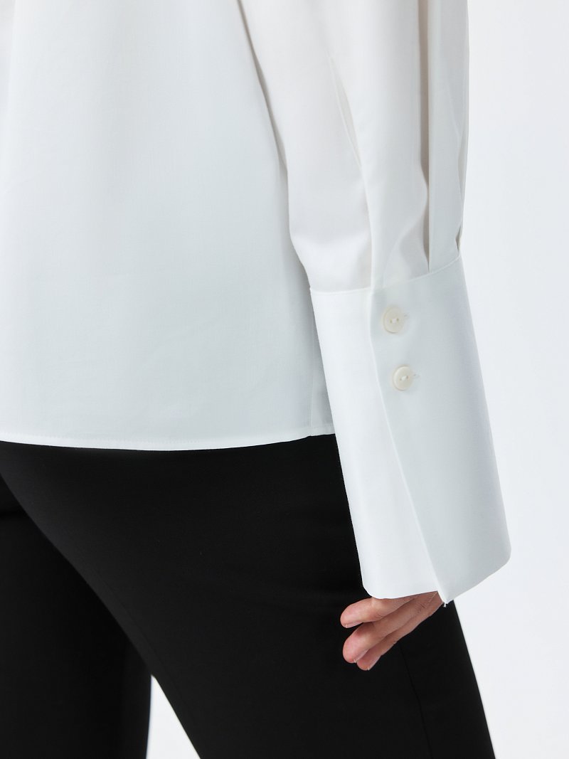 Рубашка с широкими манжетами