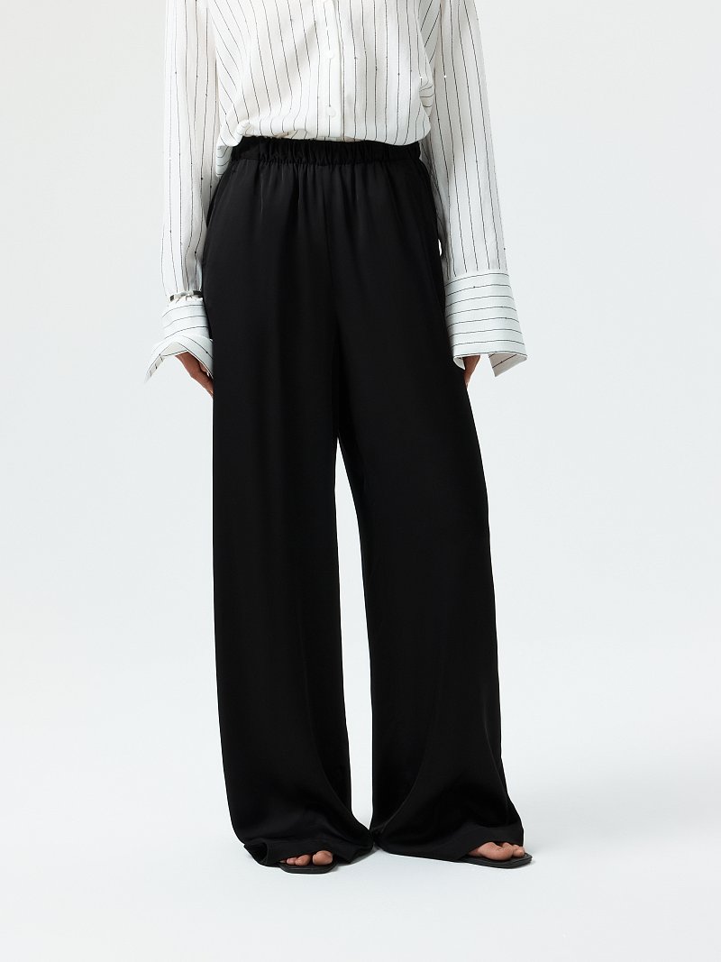 Атласные брюки на резинке