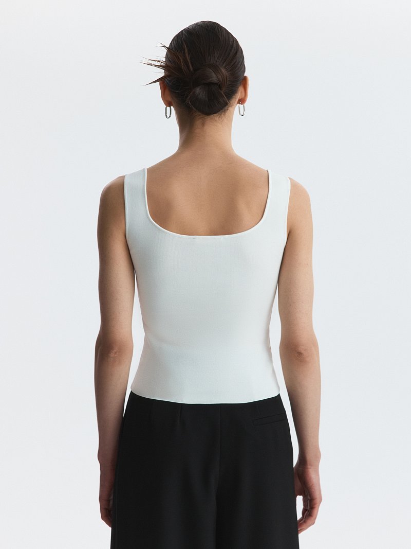 Топ с квадратным вырезом