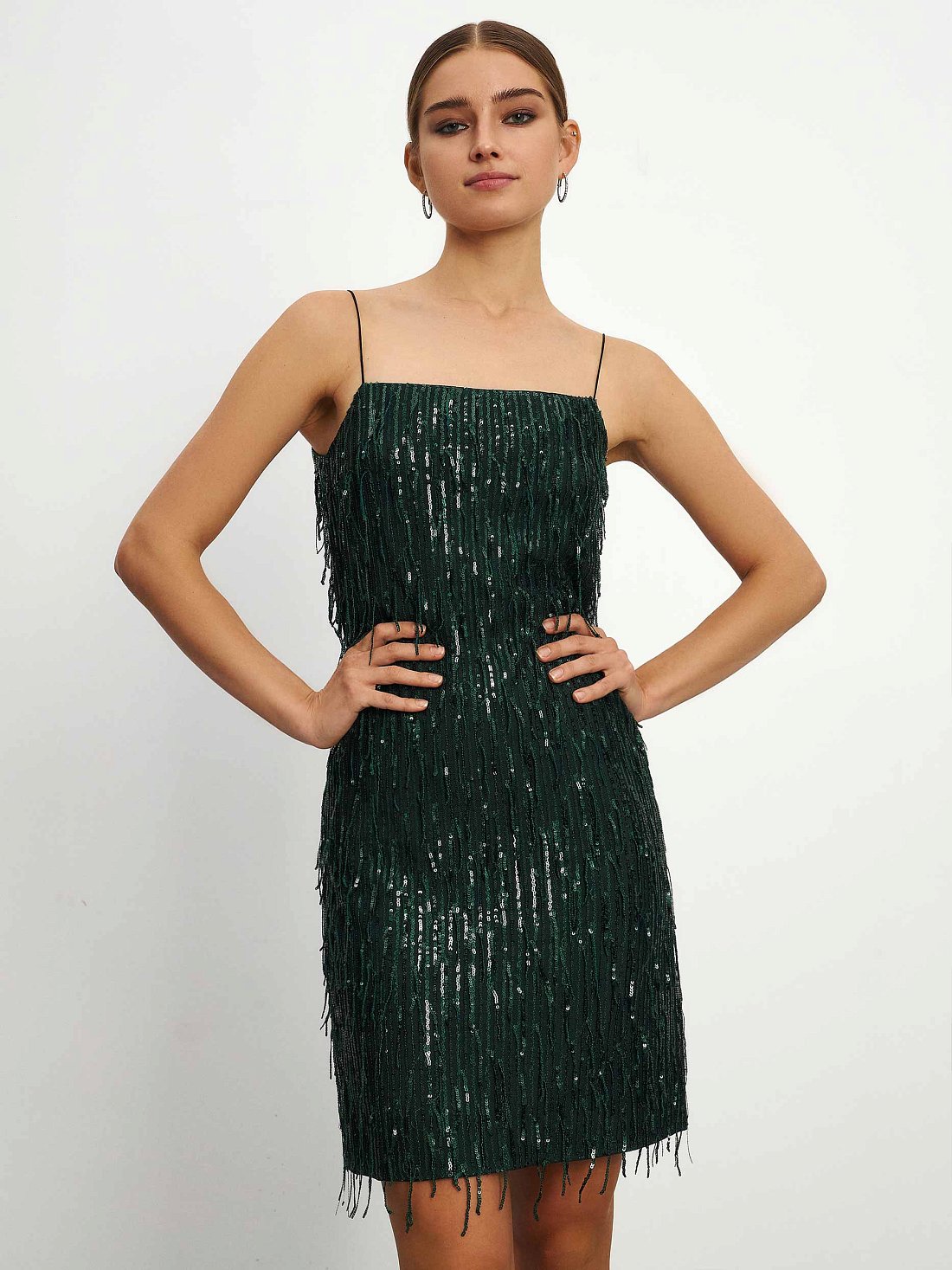 Платье-мини с пайетками: фото №1