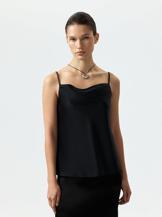 Атласный топ на бретелях: фото №3