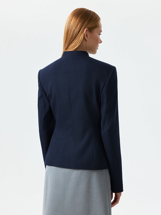 Приталенный жакет в полоску: фото №4