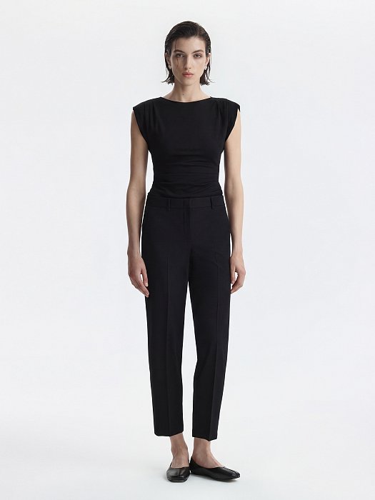 Брюки зауженного кроя: фото №3