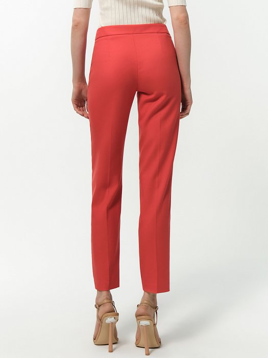 Зауженные брюки со стрелками: фото №4