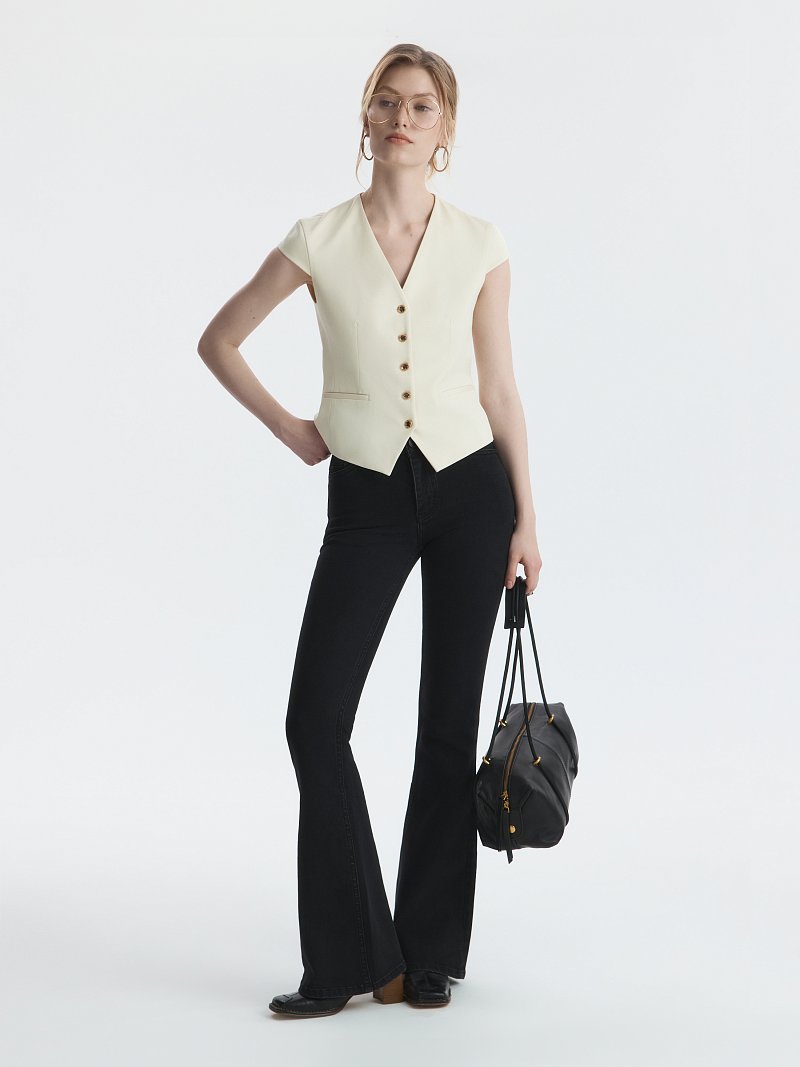 Атласный жилет с рукавами