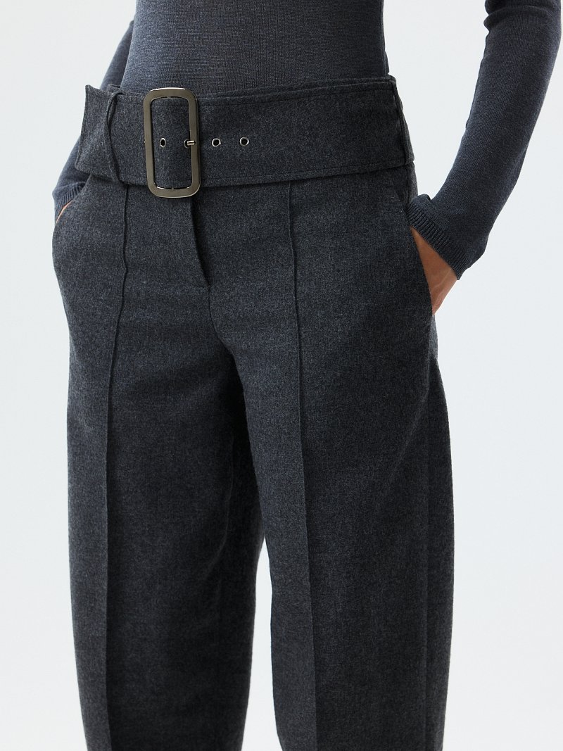 Зауженные брюки из фланели