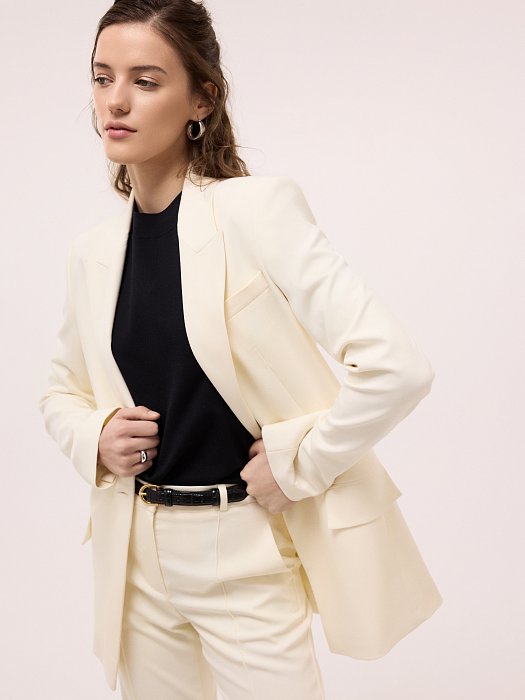 Удлиненный жакет на пуговице: фото №4