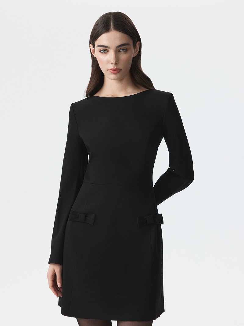 Классическое приталенное платье (Р158)