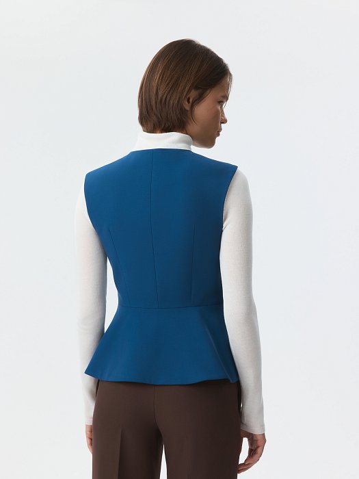 Приталенный жилет с баской: фото №5