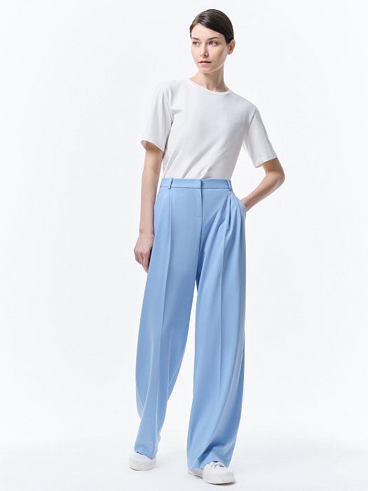 Широкие брюки с защипами: фото №2