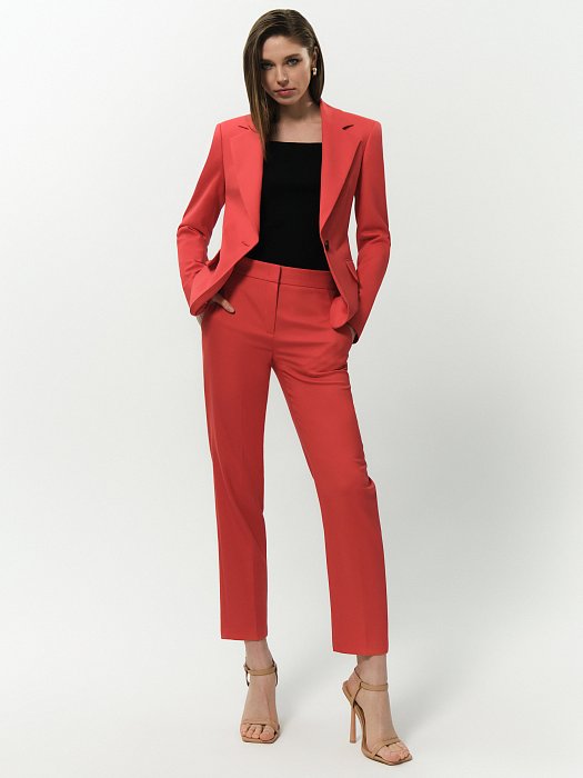 Зауженные брюки со стрелками: фото №5