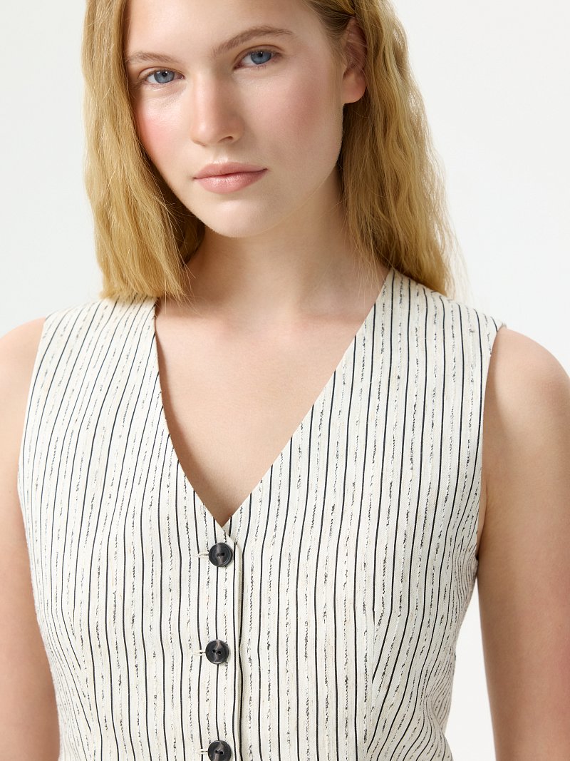 Укороченный жилет в полоску