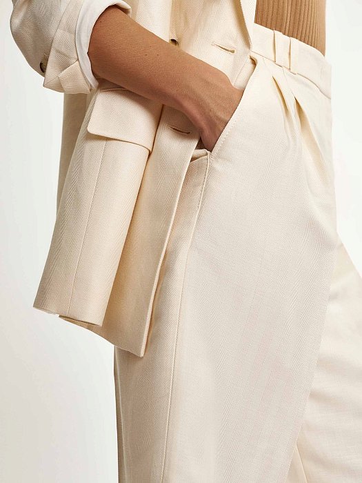 Бермуды с защипами: фото №4