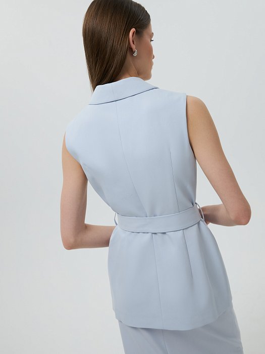 Жилет с поясом: фото №4