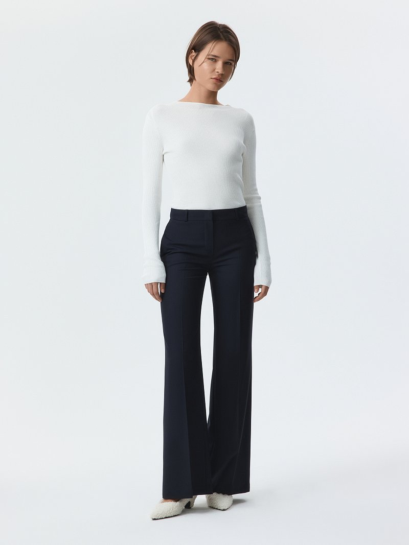 Расклешенные брюки со стрелками