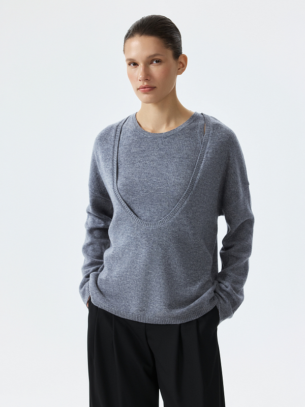 Шерстяной джемпер с вырезом