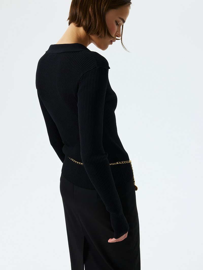 Лонгслив с V-вырезом