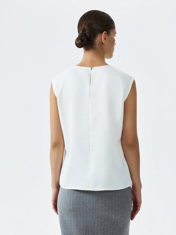 Топ из атласной ткани