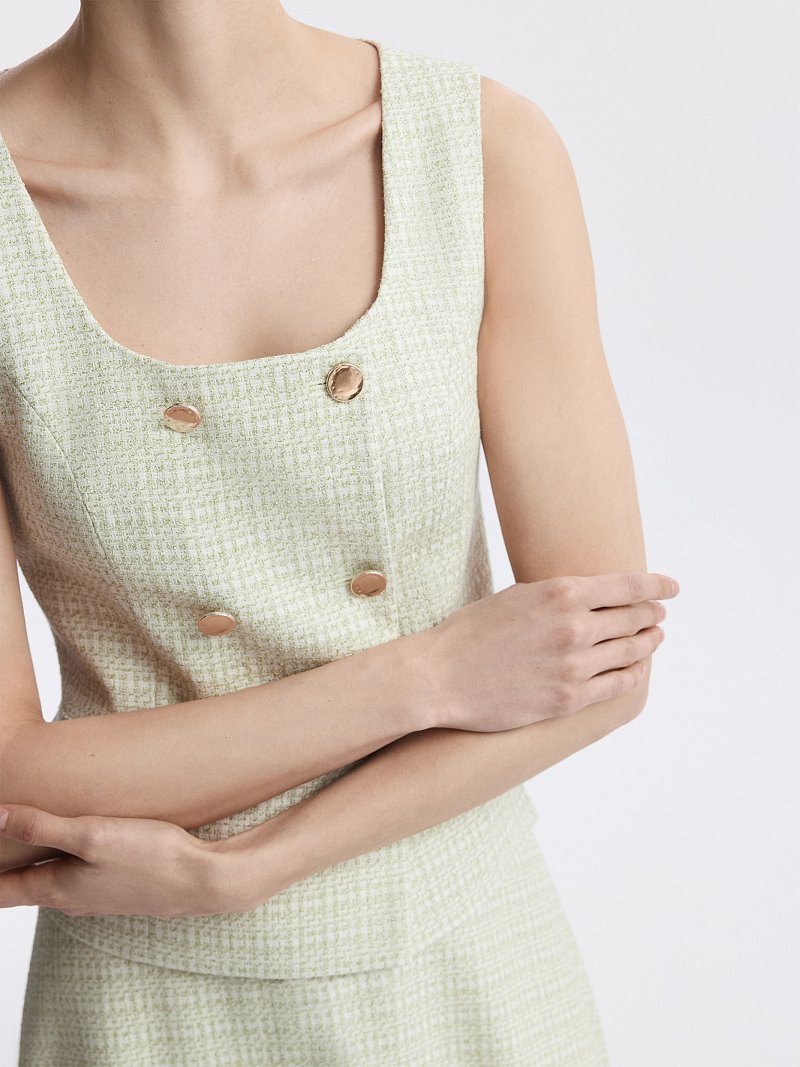 Жилет из твида