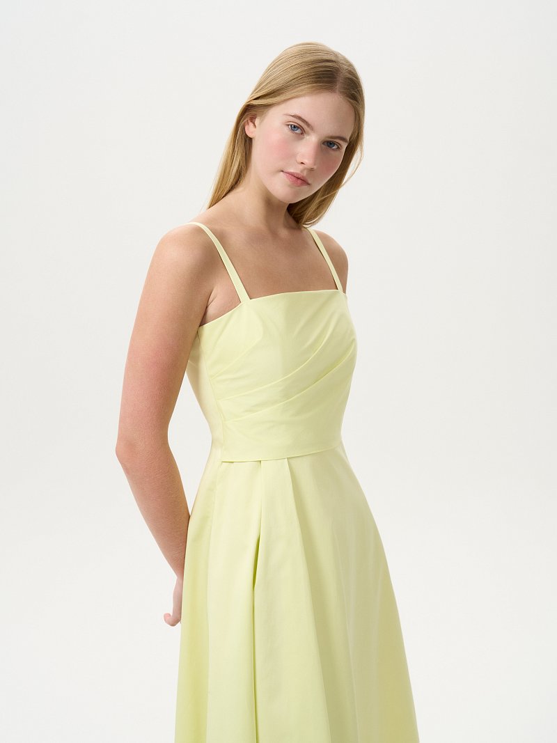 Сарафан с драпировками на лифе