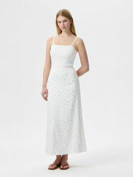 Атласная юбка с разрезами: фото №2