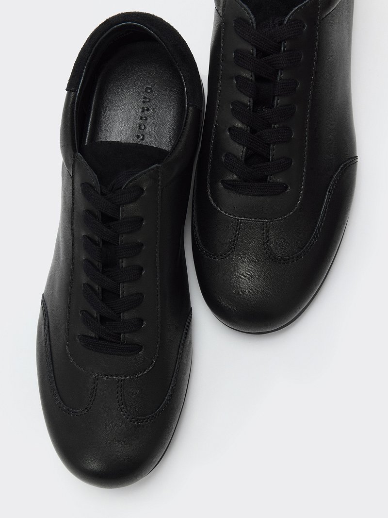 Кроссовки из натуральной кожи