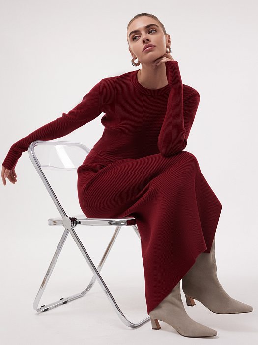 Трикотажная юбка с разрезом: фото №2