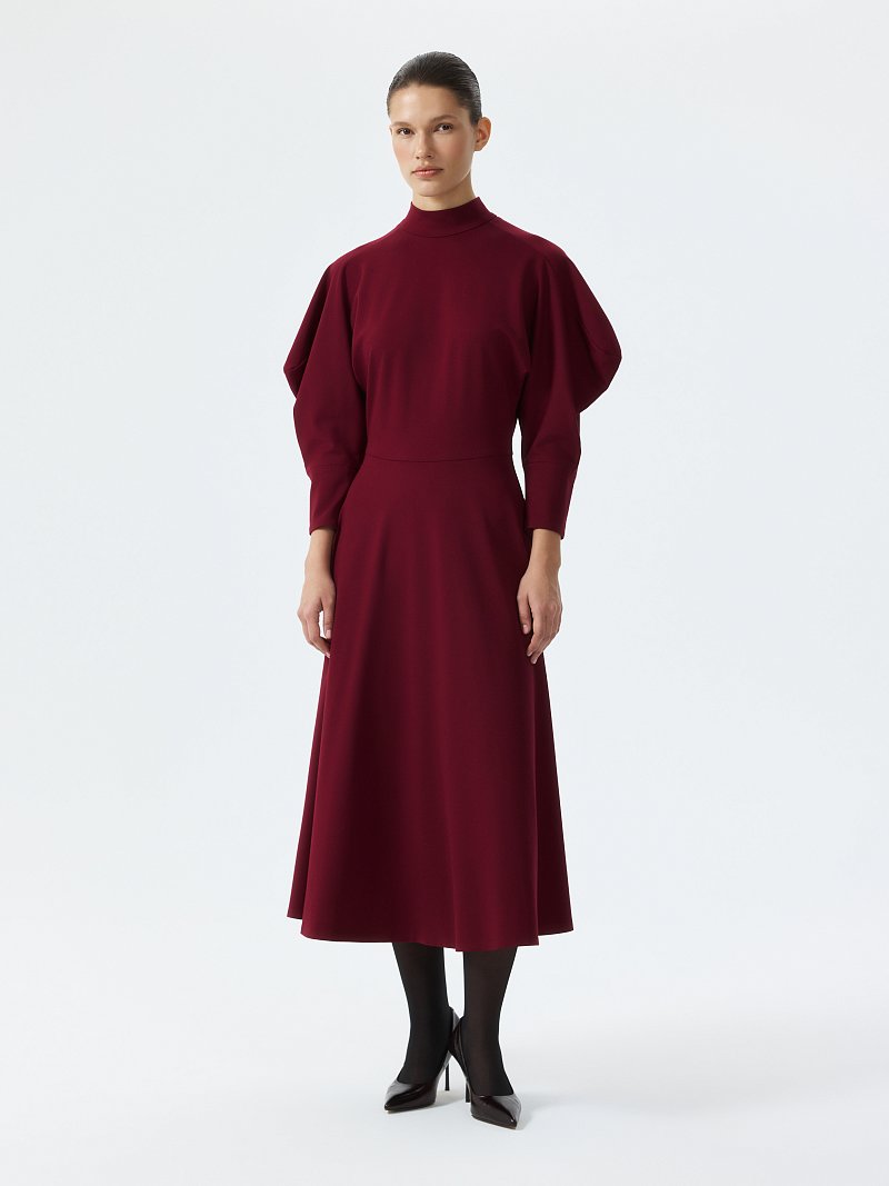 Расклешенное платье из трикотажа