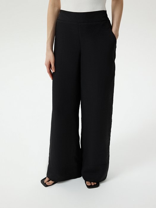 Широкие брюки на резинке: фото №2