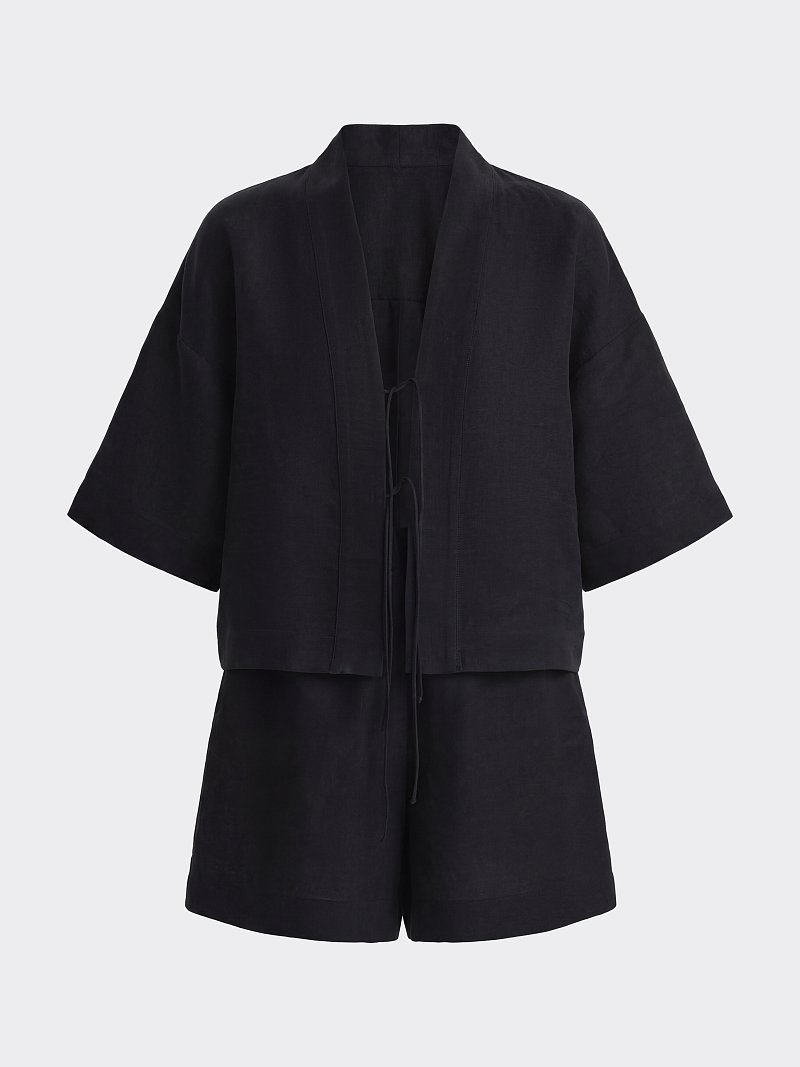 Льняной костюм с шортами