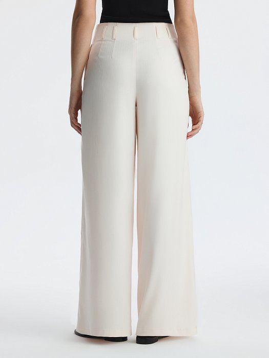 Широкие брюки с защипами: фото №5