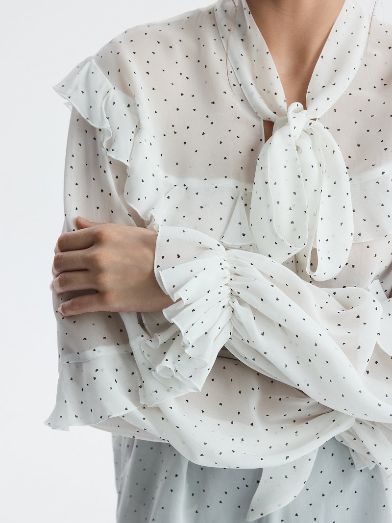 Шифоновая блуза с воланами