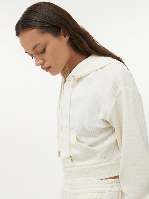 Укороченная толстовка из велюра : фото №2