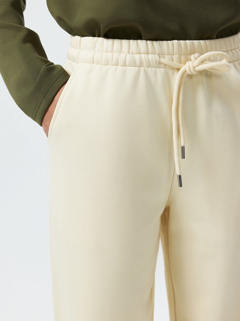 Спортивные брюки