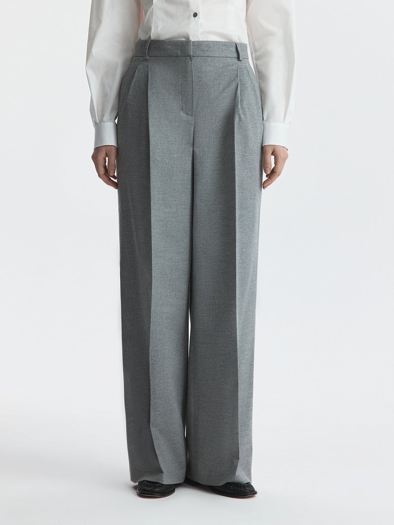 Широкие брюки из фланели