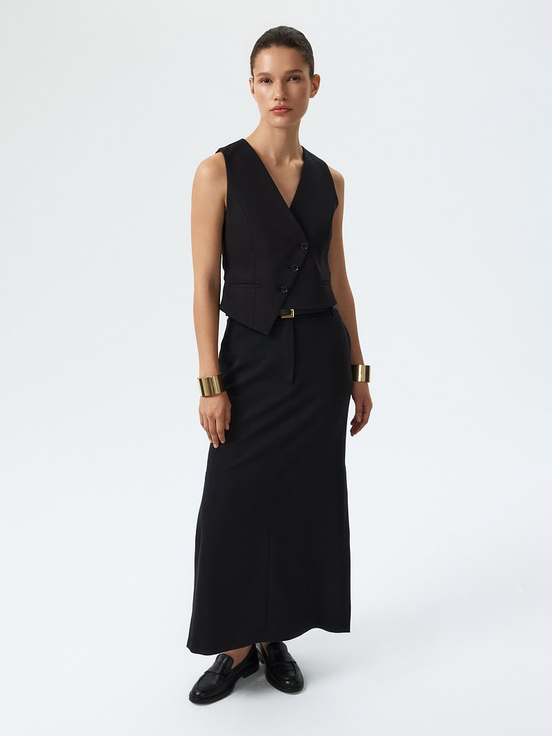 Прямая юбка с разрезами