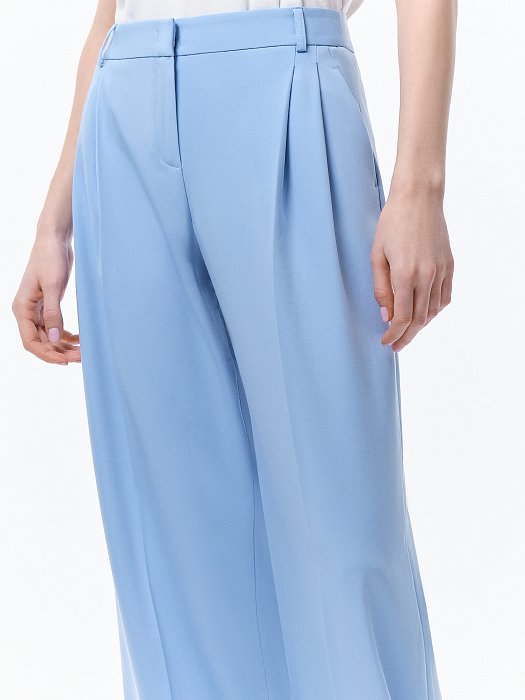 Широкие брюки с защипами: фото №4