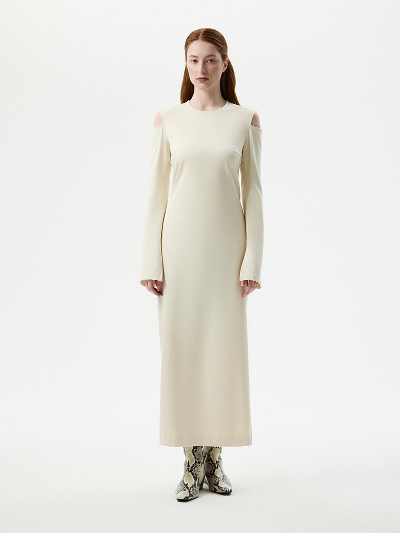 Трикотажное платье с открытыми плечами