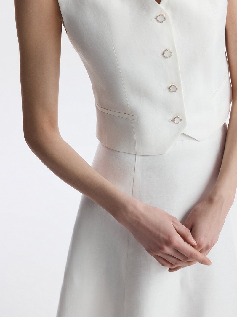 Приталенный жилет изо льна