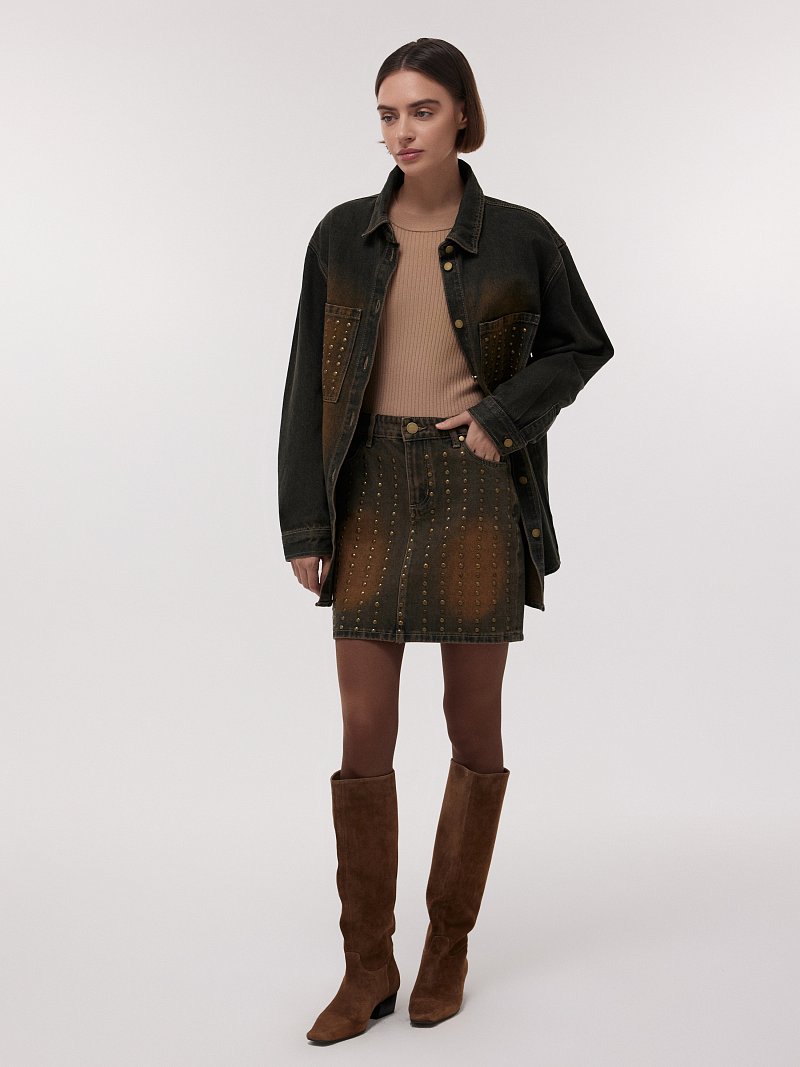 Джинсовая мини-юбка с клепками