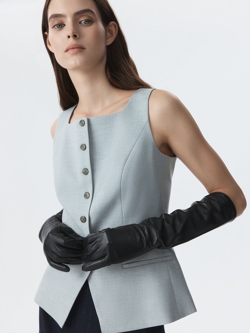 Костюмный жилет с квадратным вырезом