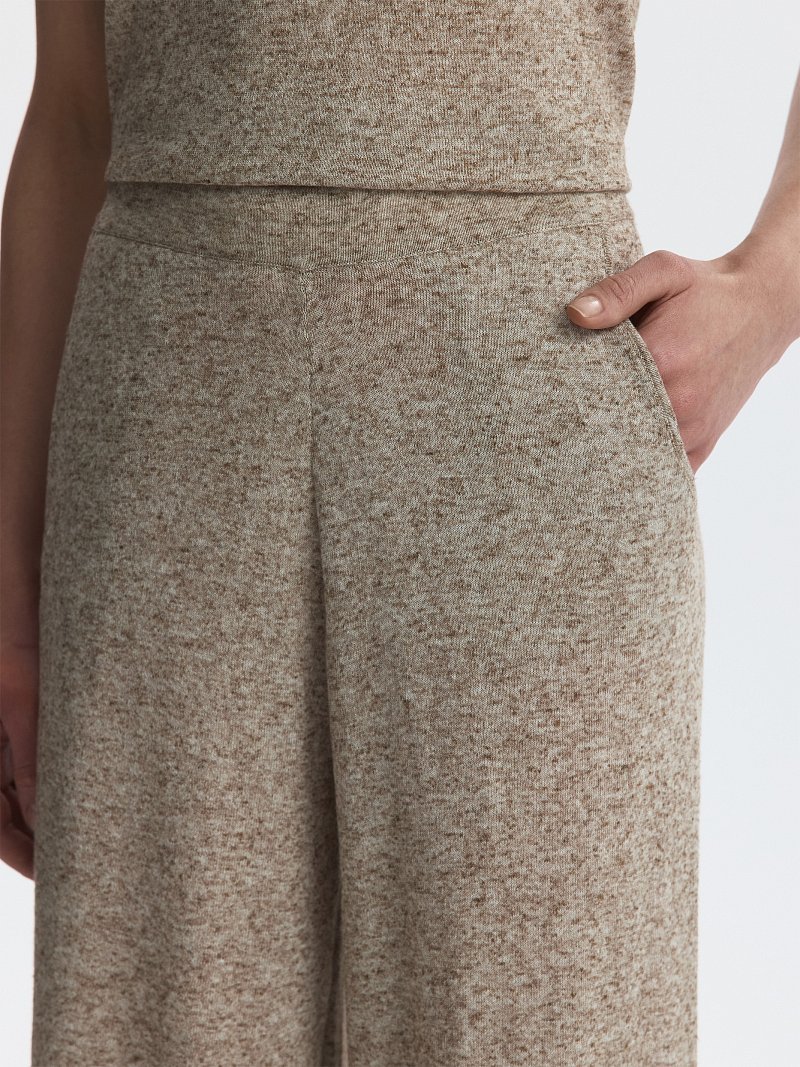 Трикотажные брюки со льном