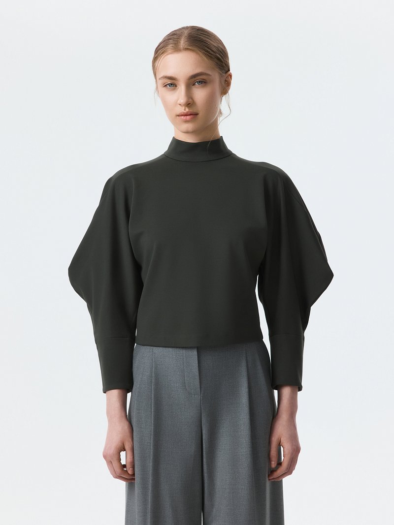 Лонгслив с объемными рукавами 3/4