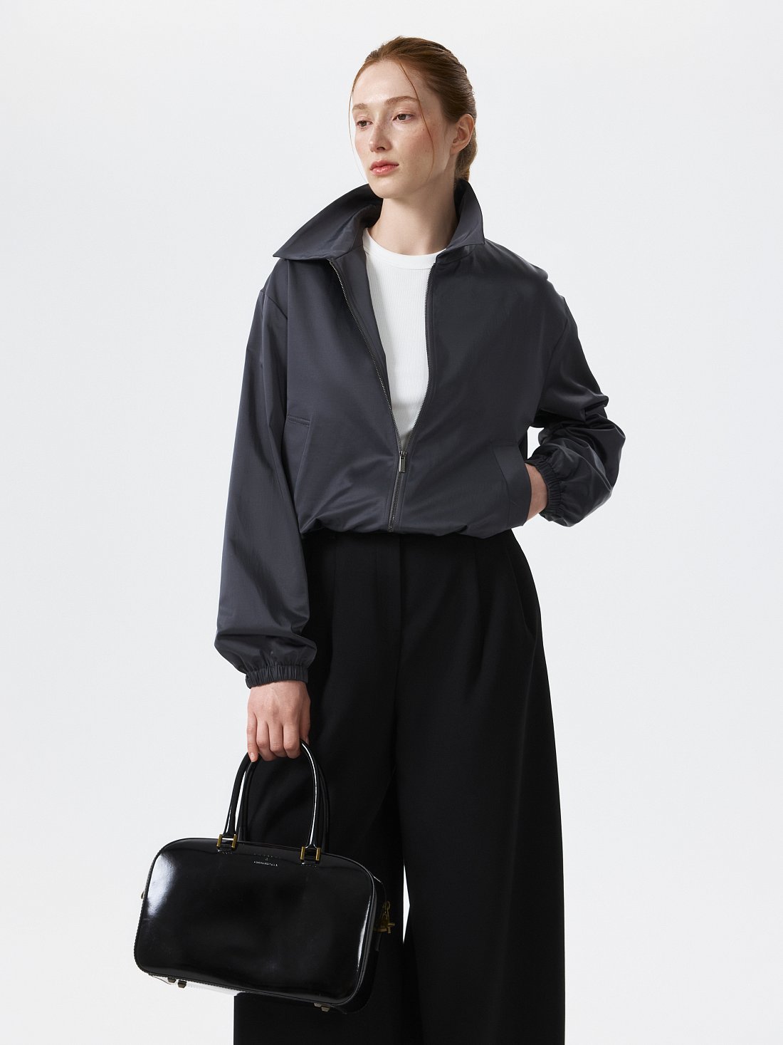 Атласная укороченная куртка: фото №1