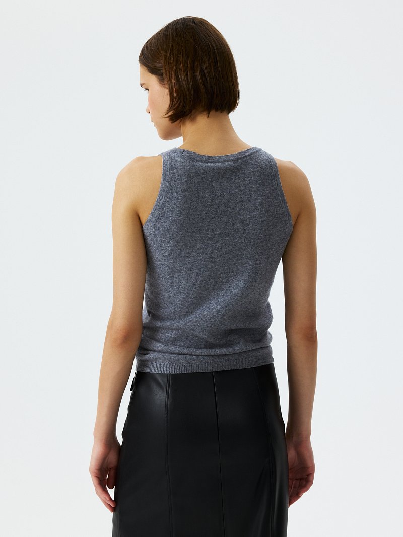 Топ из шерсти мериноса