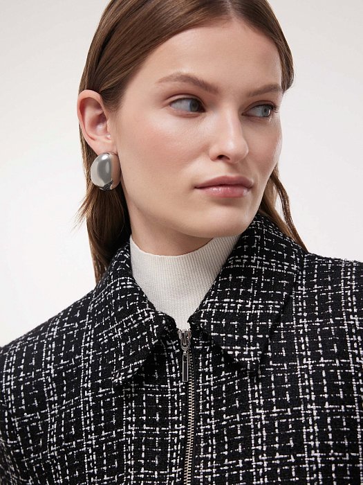 Укороченный твидовый жакет на молнии: фото №3