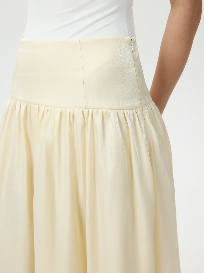 Расклешенная юбка на кокетке