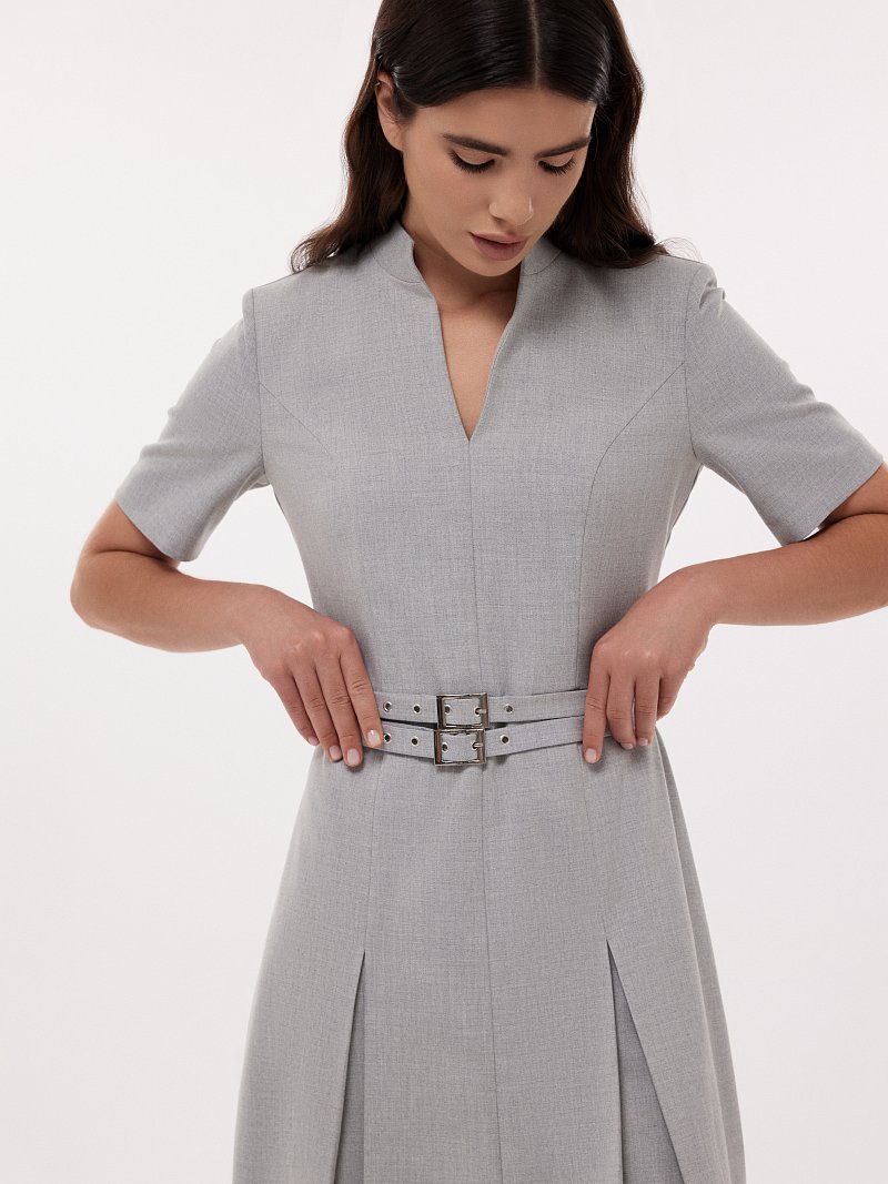 Платье-мини со складками