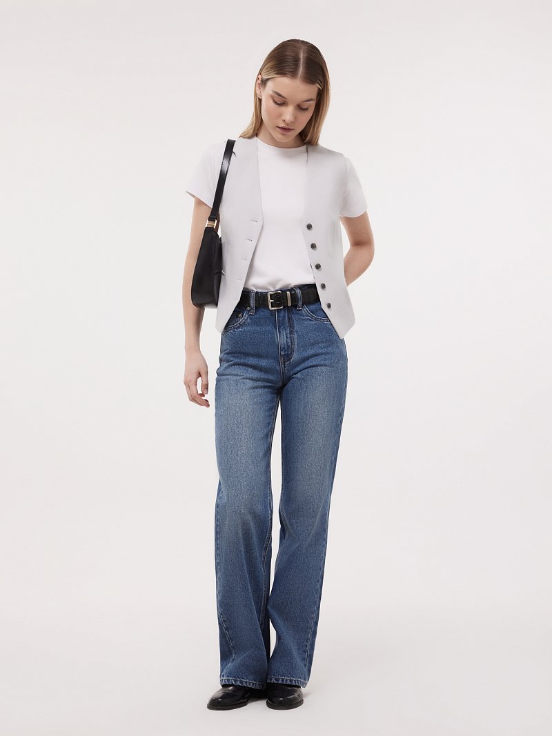 Жилет из костюмной ткани 