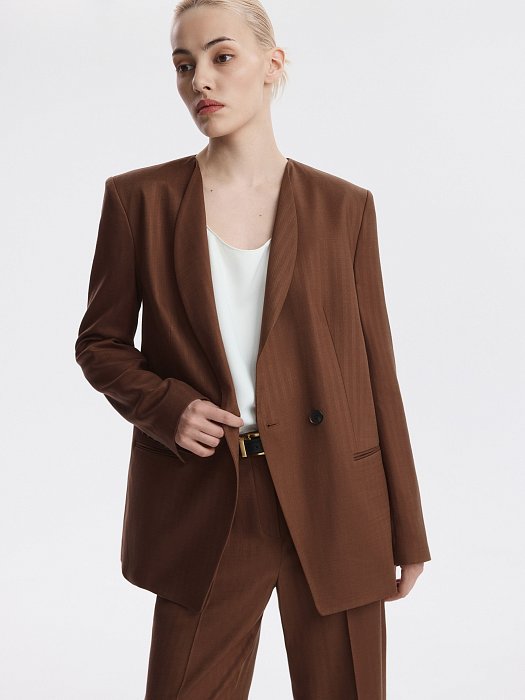 Двубортный жакет из тенселя и льна: фото №6